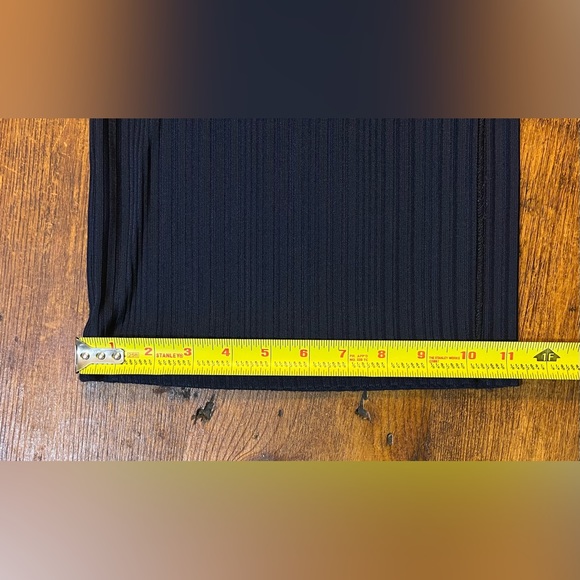 St John Navy Ribbed Pants with Small Slit on Both Legs - Picture 10 of 10